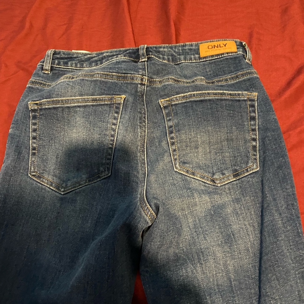 Beautiful jeans - Picture 2 of 5